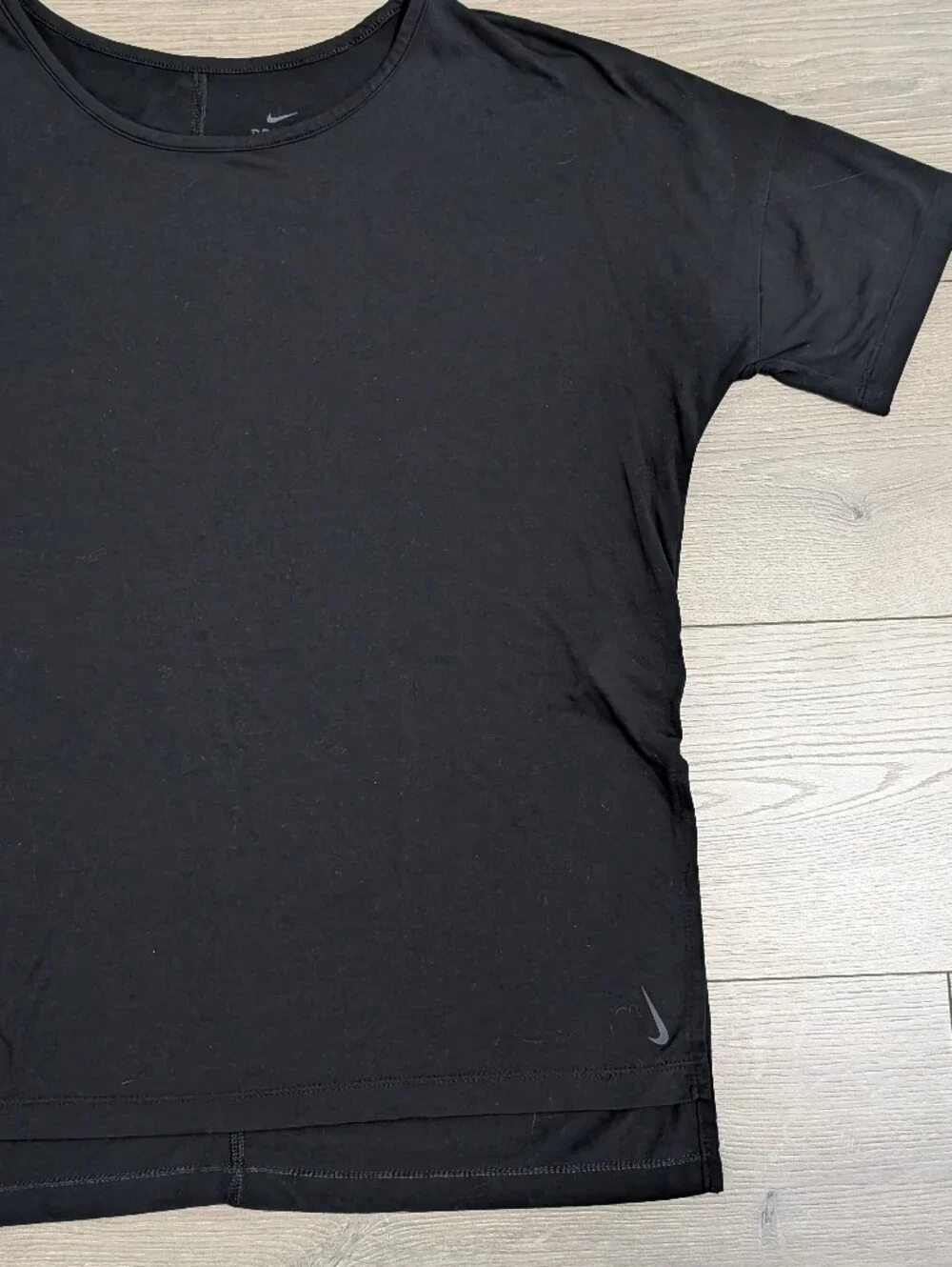 Nike Yoga Dri-FIT Short Sleeve Crew Neck Side Slit Hem Women's Black Tee MED 🖤